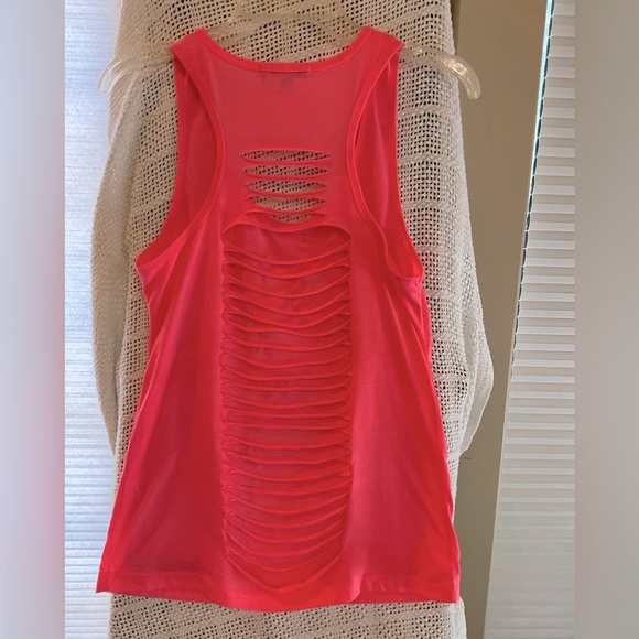 Tank top - Picture 3 of 3